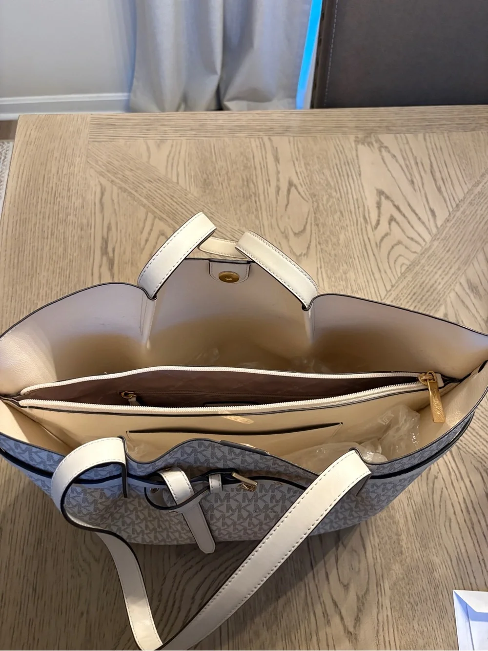 Michael Kors stylish michael